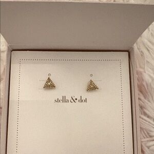 Stella & Dot Gold Triangle Earrings (NEW)